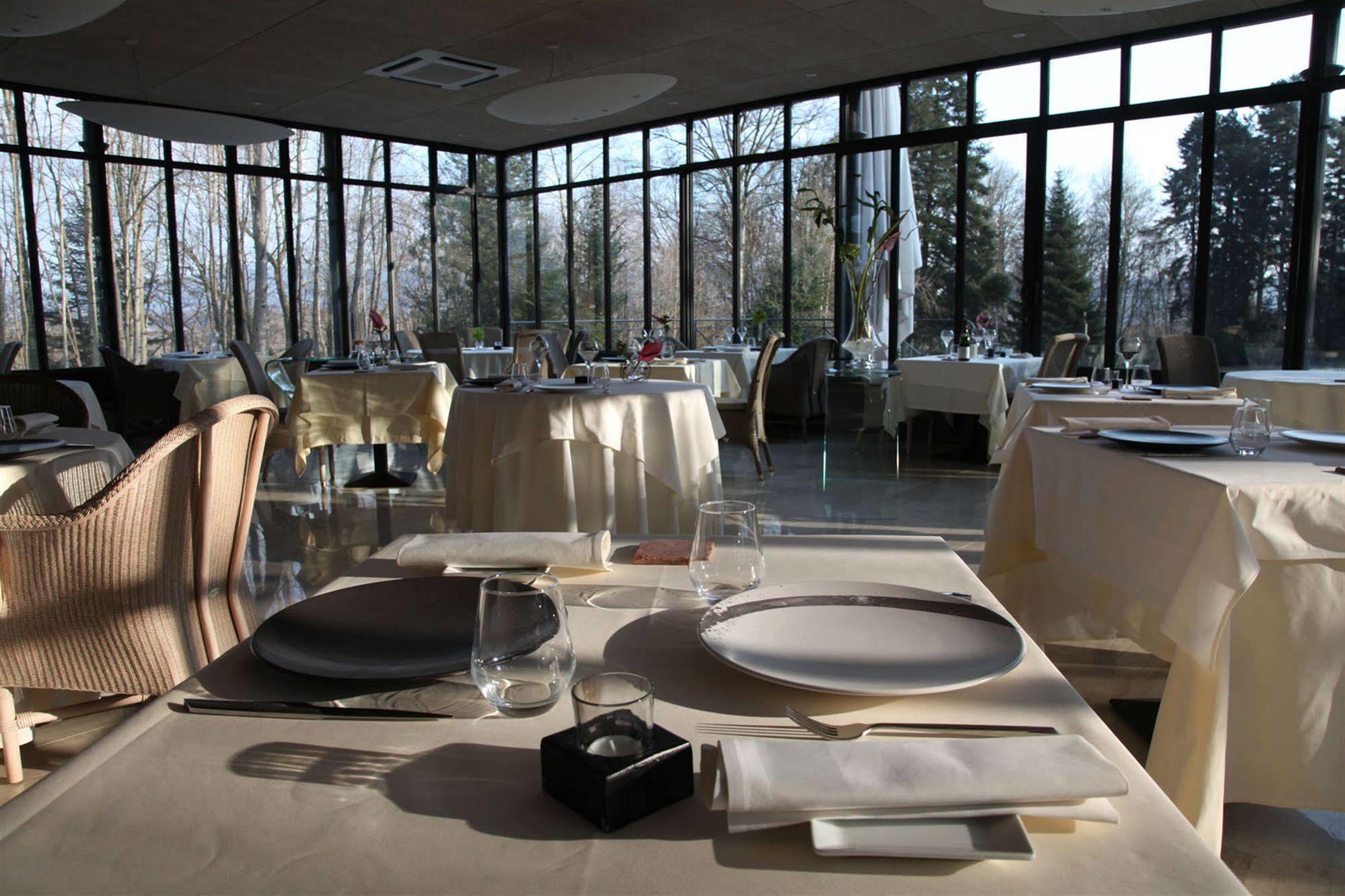 Hotel Château De La Dame Blanche - Logis
