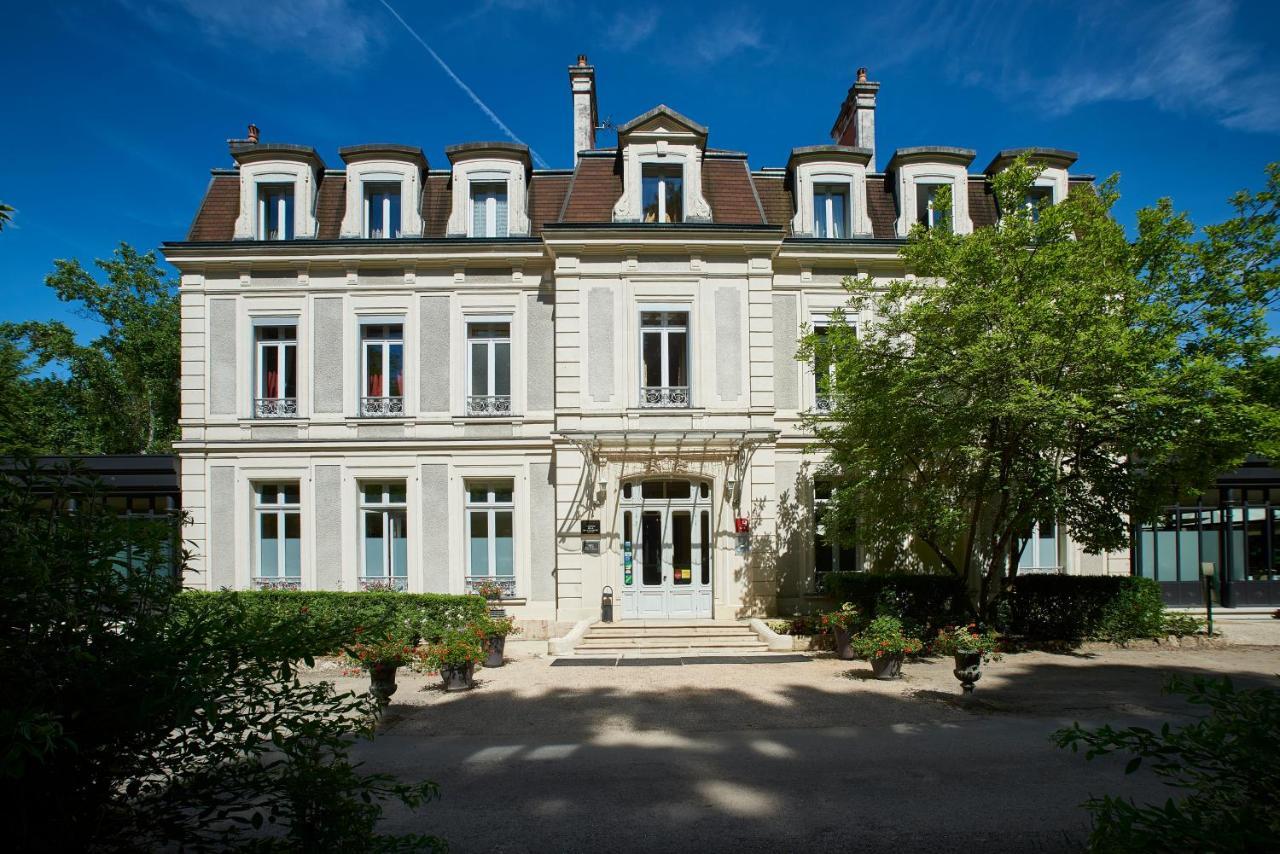 Hotel Château De La Dame Blanche - Logis Geneuille